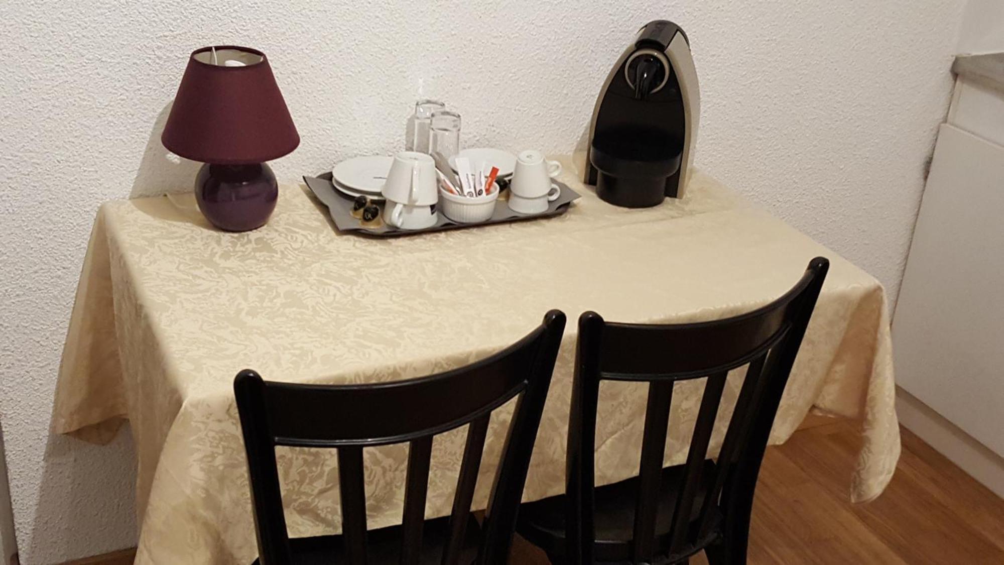 Magnanville Hotel Eclipse מראה חיצוני תמונה
